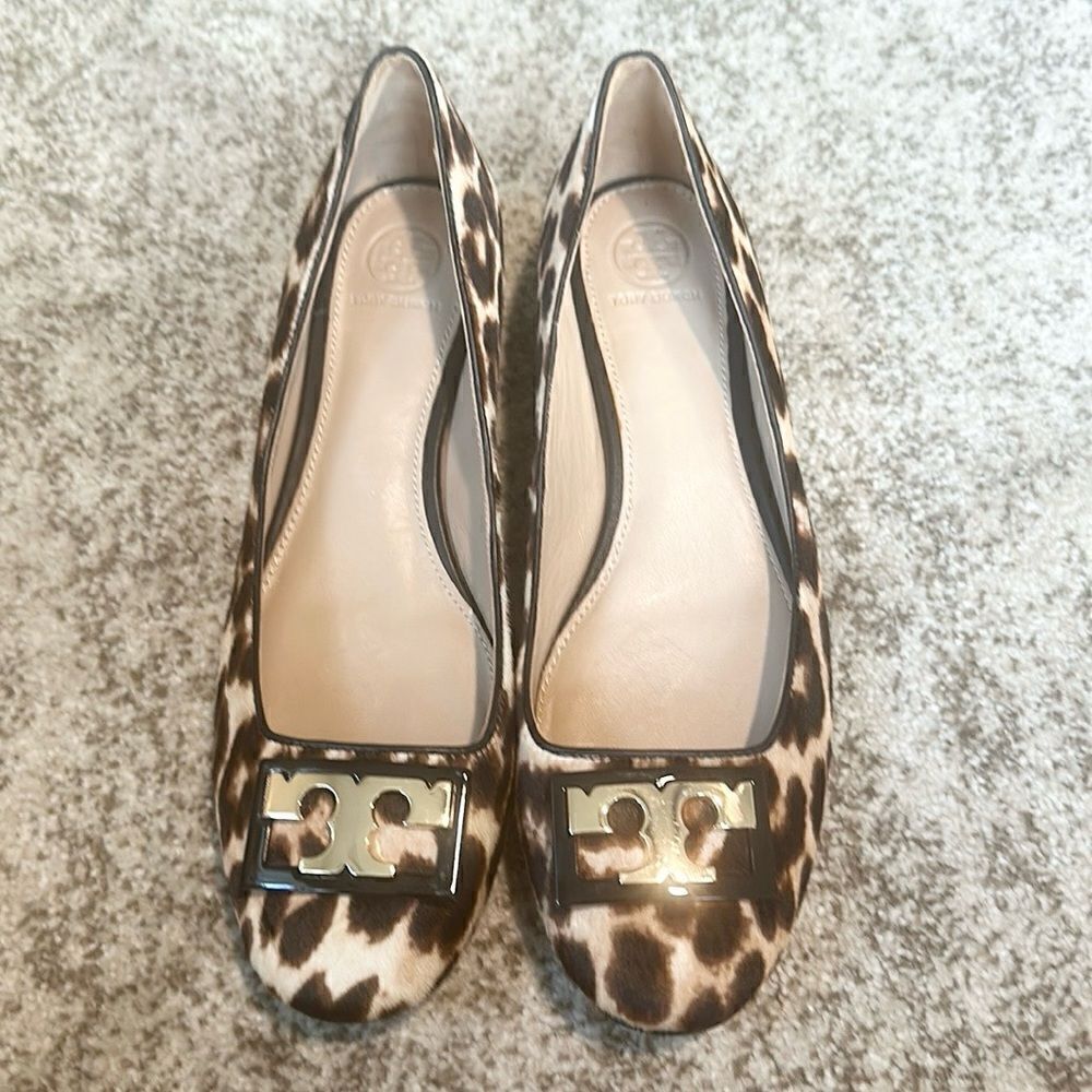 Tory Burch Gigi Block Heel Pump Calf Hair Natural Leopard 8.5
